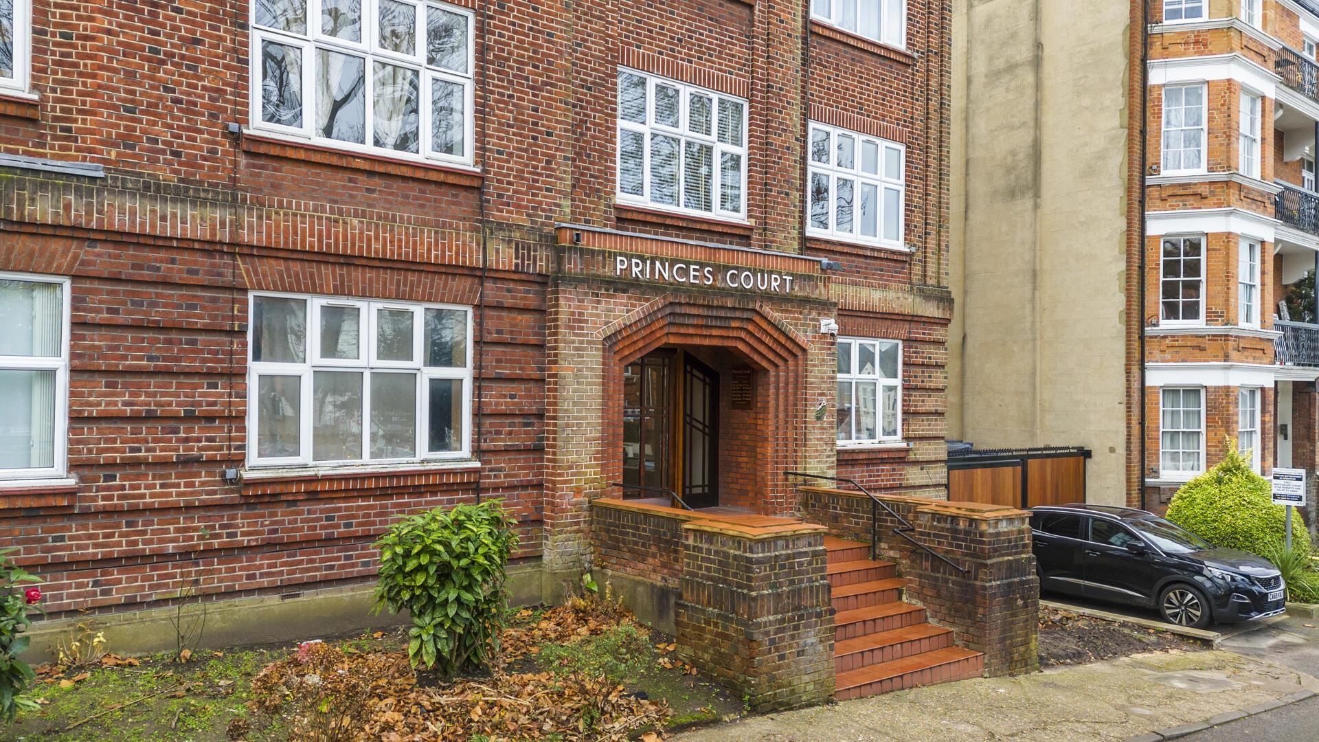 Property Image ee8ff5a6-e59a-442c-9694-df71e8d5c326