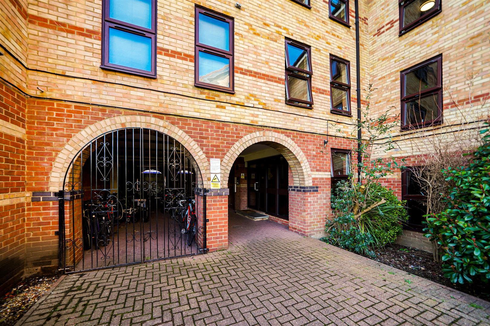Property Image ee949fe6-4685-4c81-82a9-1def77e3e939