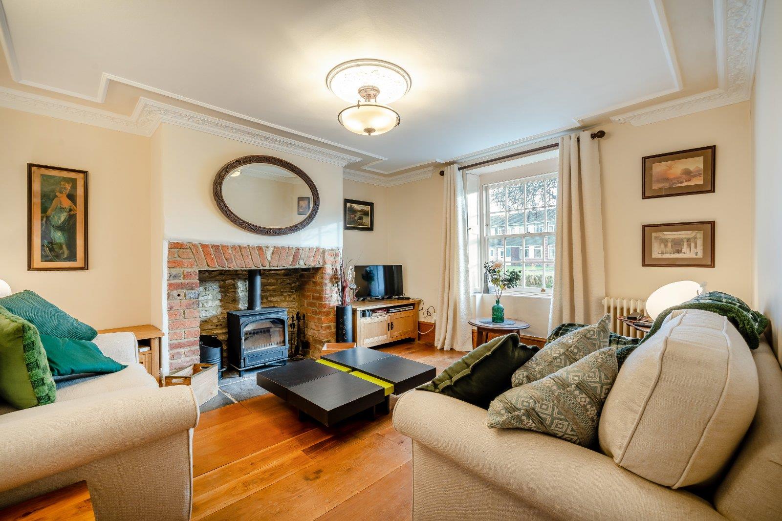 Property Image ee97e820-4aa7-491c-8e8a-4ba0a00b61b9