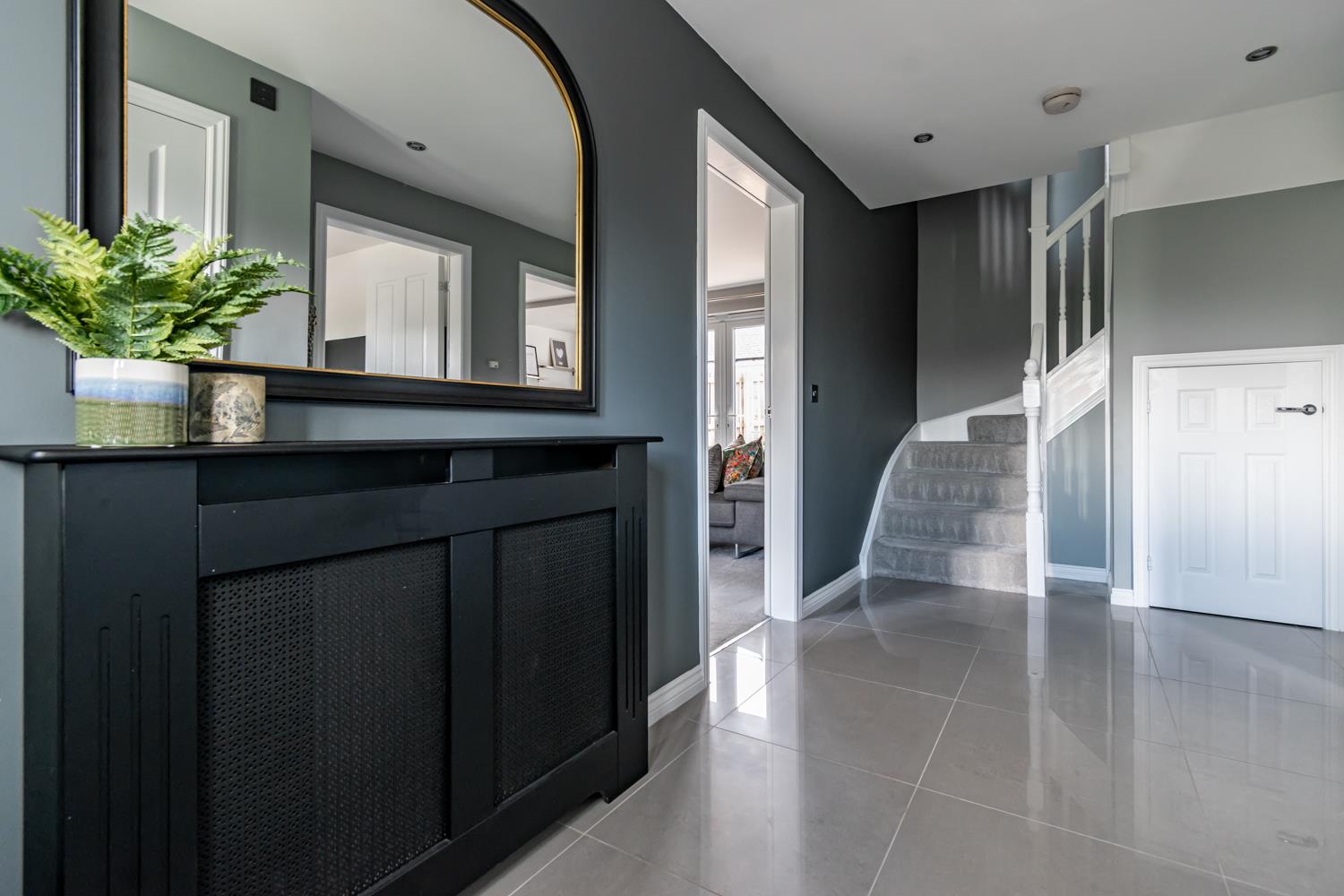 Property Image ee98cf4b-6221-4411-b2d5-f7b37b354f98