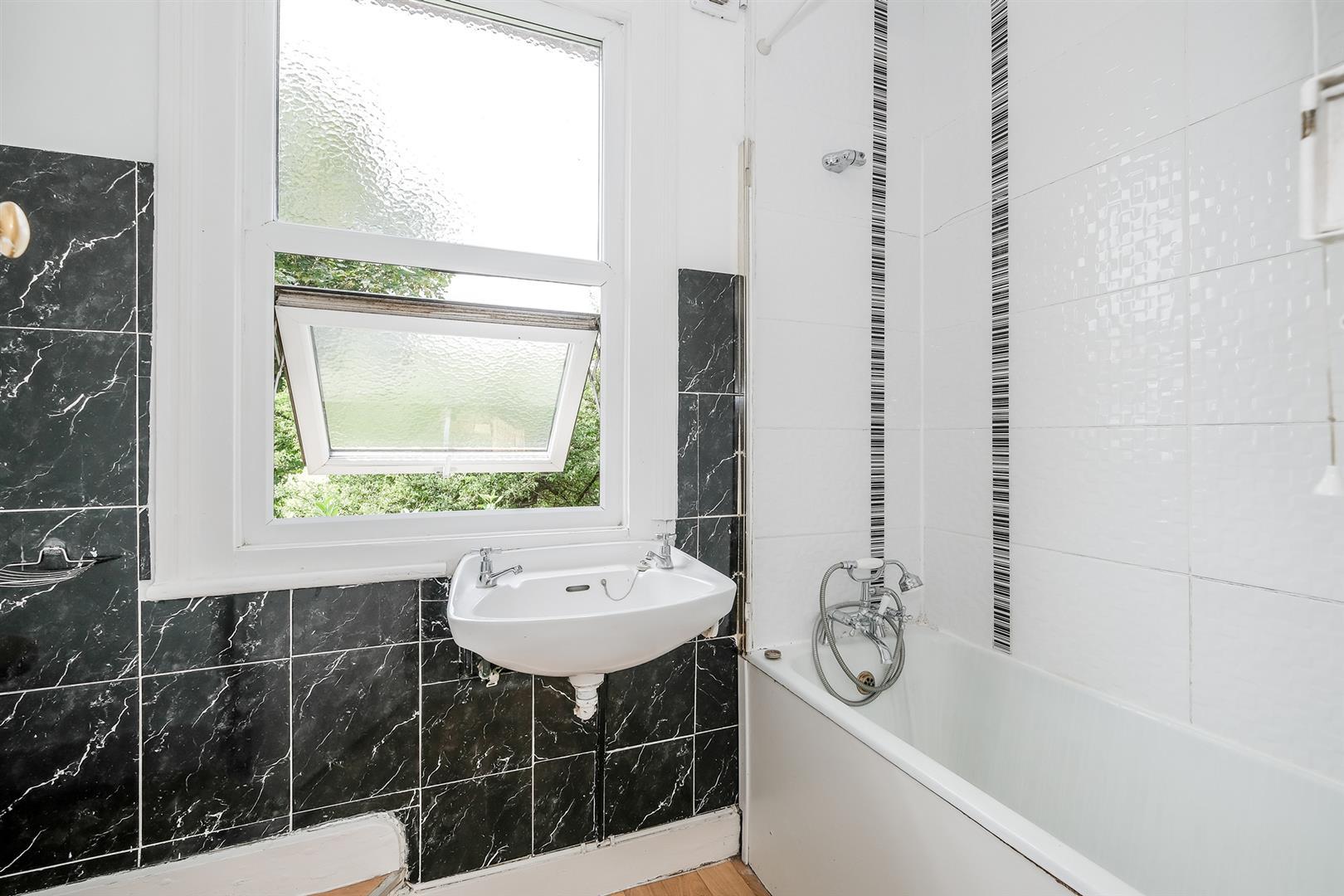 Property Image eea8fd99-ae8b-46cd-95cc-b0521dd59f98