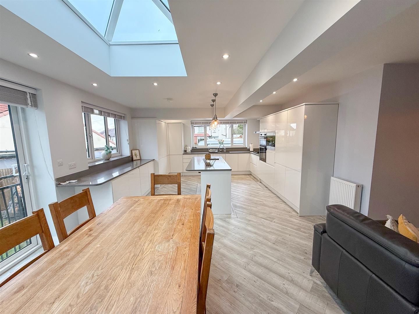 Property Image eed57568-8eb8-4850-90c4-863667fa2842