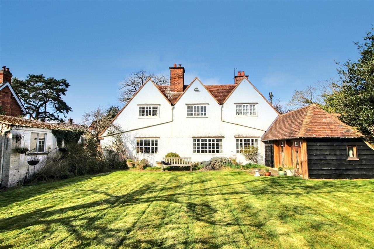 Property Image eef9d41f-31a6-447f-95f3-a52ad175e9bb