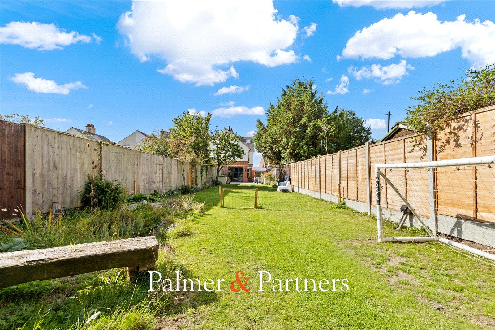 Property Image ef161565-4078-480b-a560-143bb3fb2447
