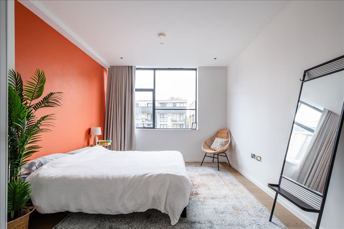 This beautifully presented bright and spacious three-bedroom apartment is on the third floor of the sought-after Long & Waterson development just moments from Columbia Road and Shoreditch High Street.