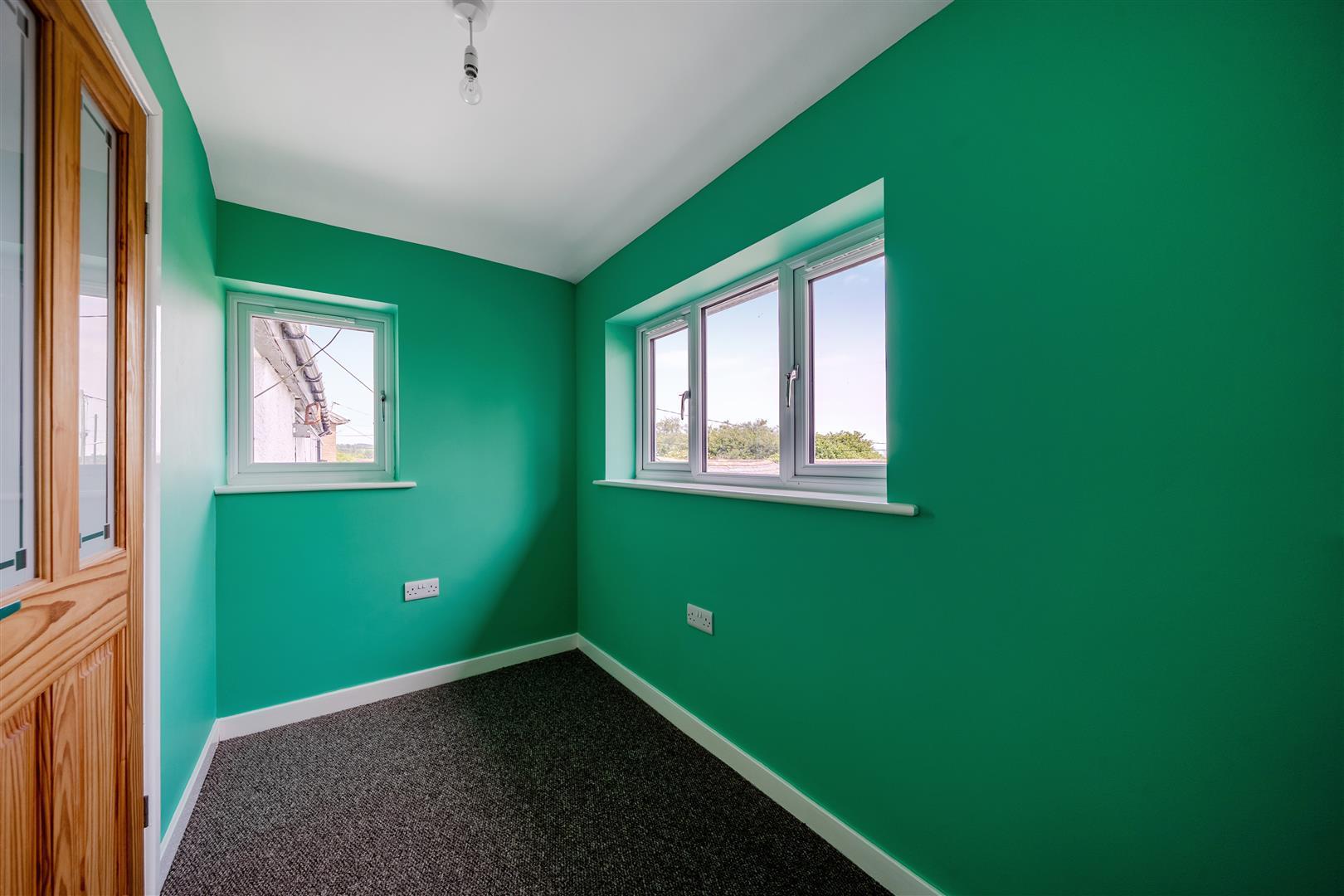 Property Image ef39374a-6ad1-4fb2-87a5-fd09f12a91d5