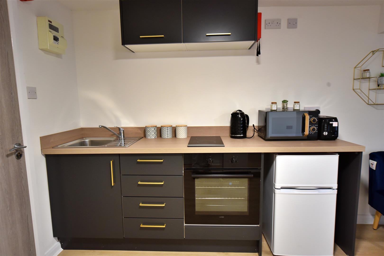 Property Image ef4cd20e-c1b6-4091-8506-549f5c5188c3