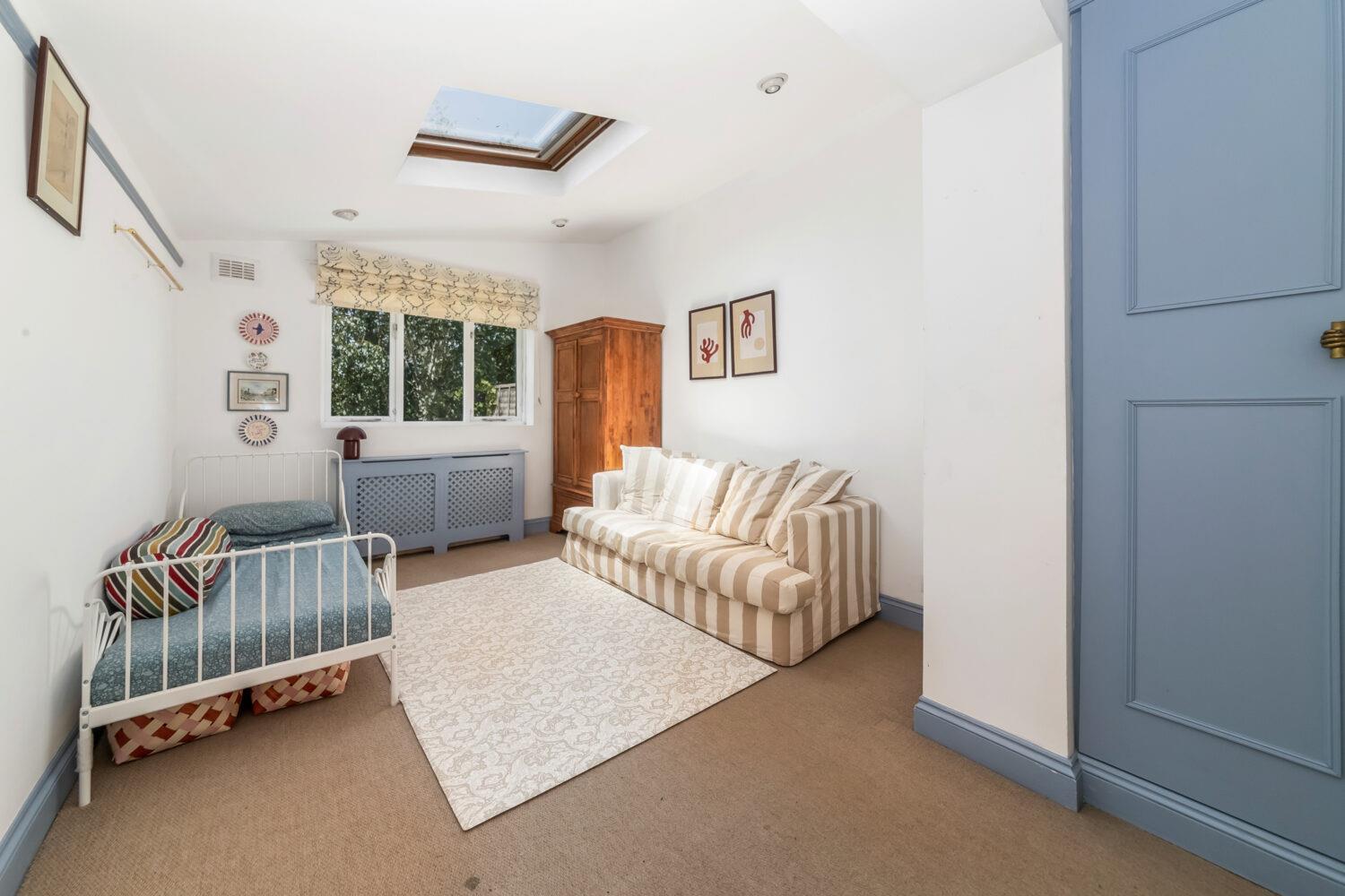 Property Image ef4f24ff-87ea-4deb-8b14-2811e573a513