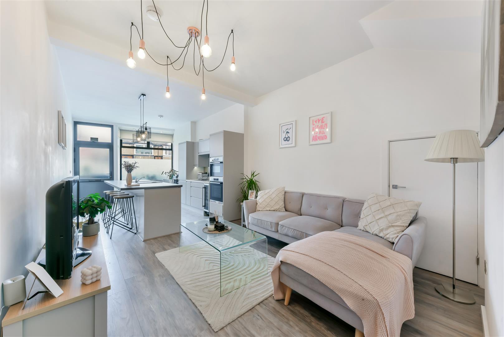 Property Image ef5a7c4b-936c-4c8f-a6b4-c4dbba80d2c0