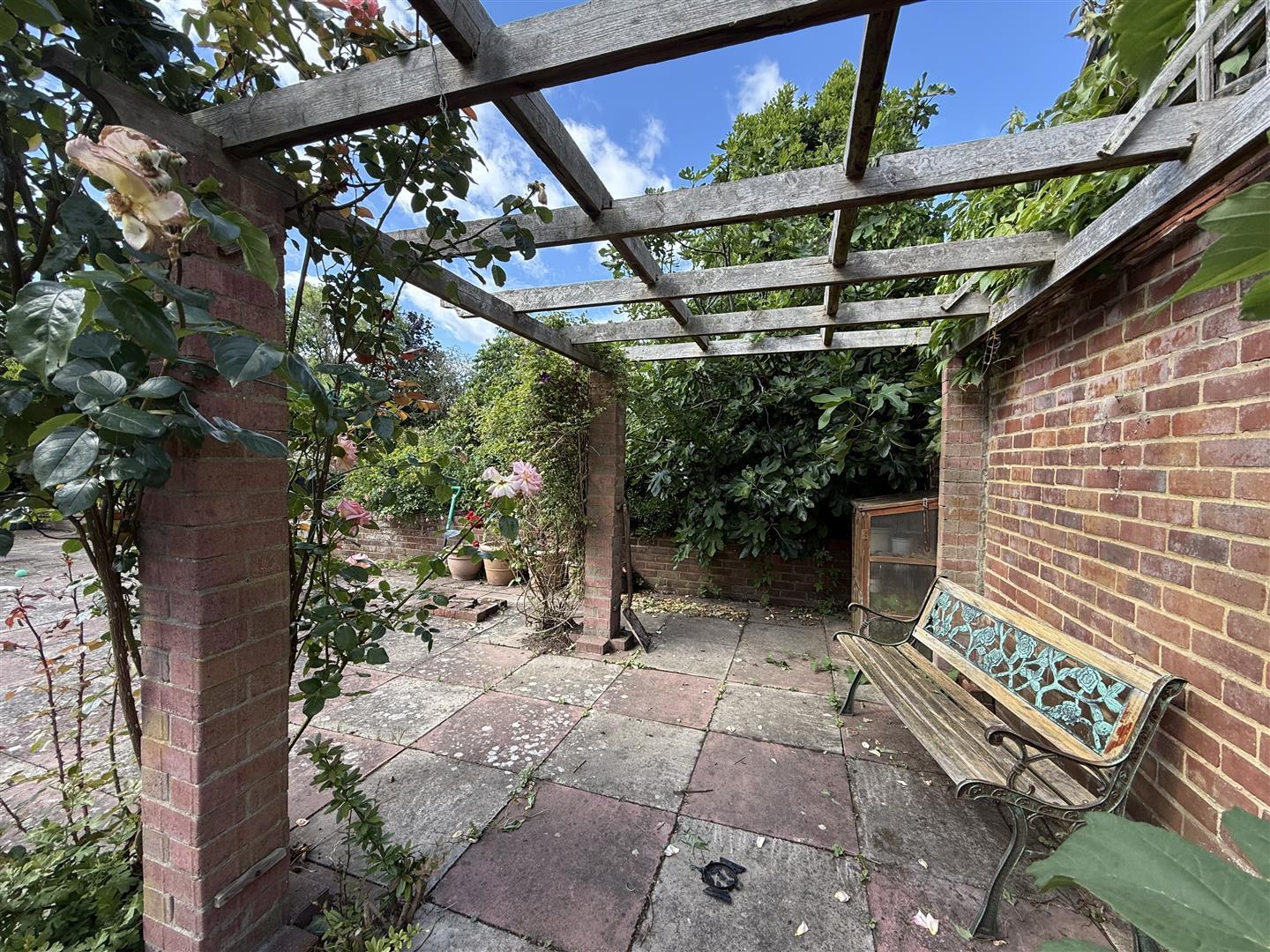 Property Image ef6195fc-76ba-453a-963b-62ee44e1e64f