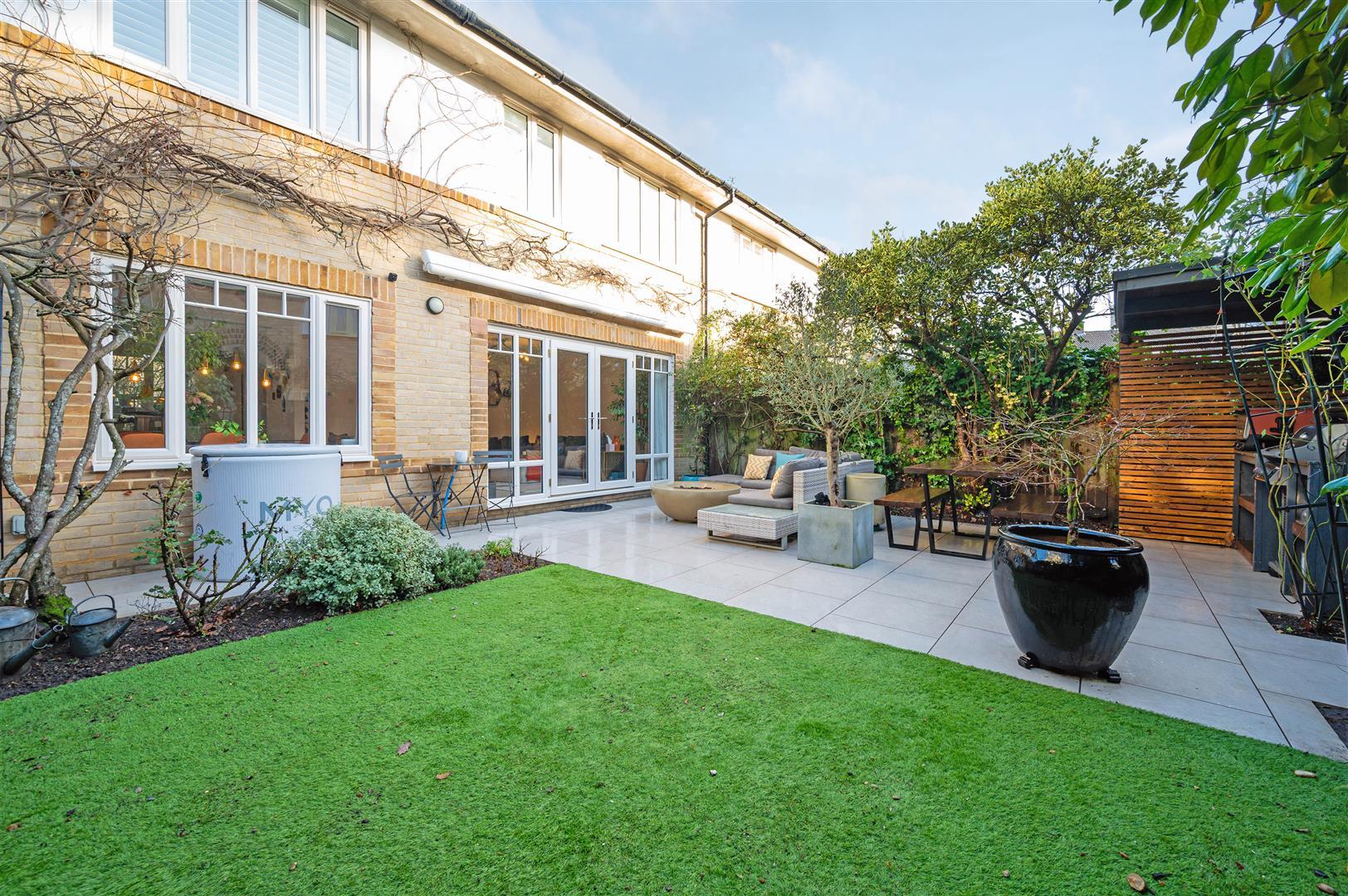 Property Image ef8070a1-66c2-4795-a3b8-dace1c0d96f7