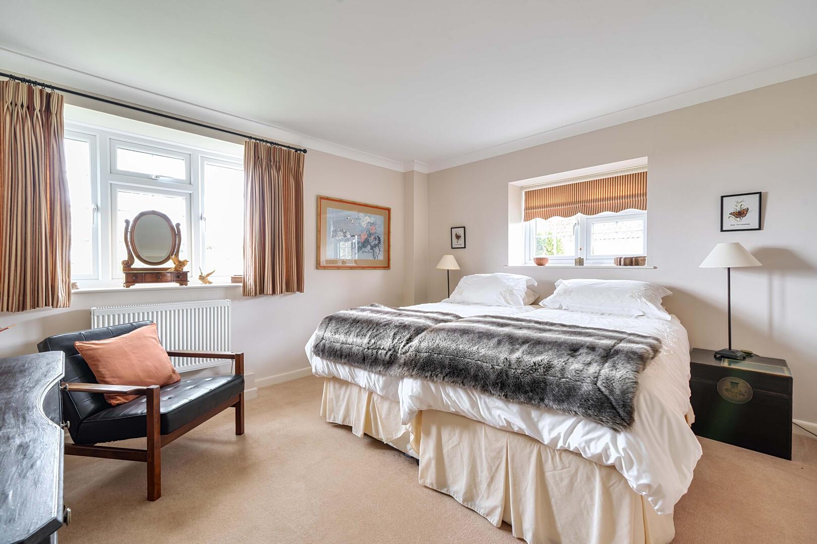 Property Image efa1963e-2e4b-4462-b64d-29acf8e3dec7