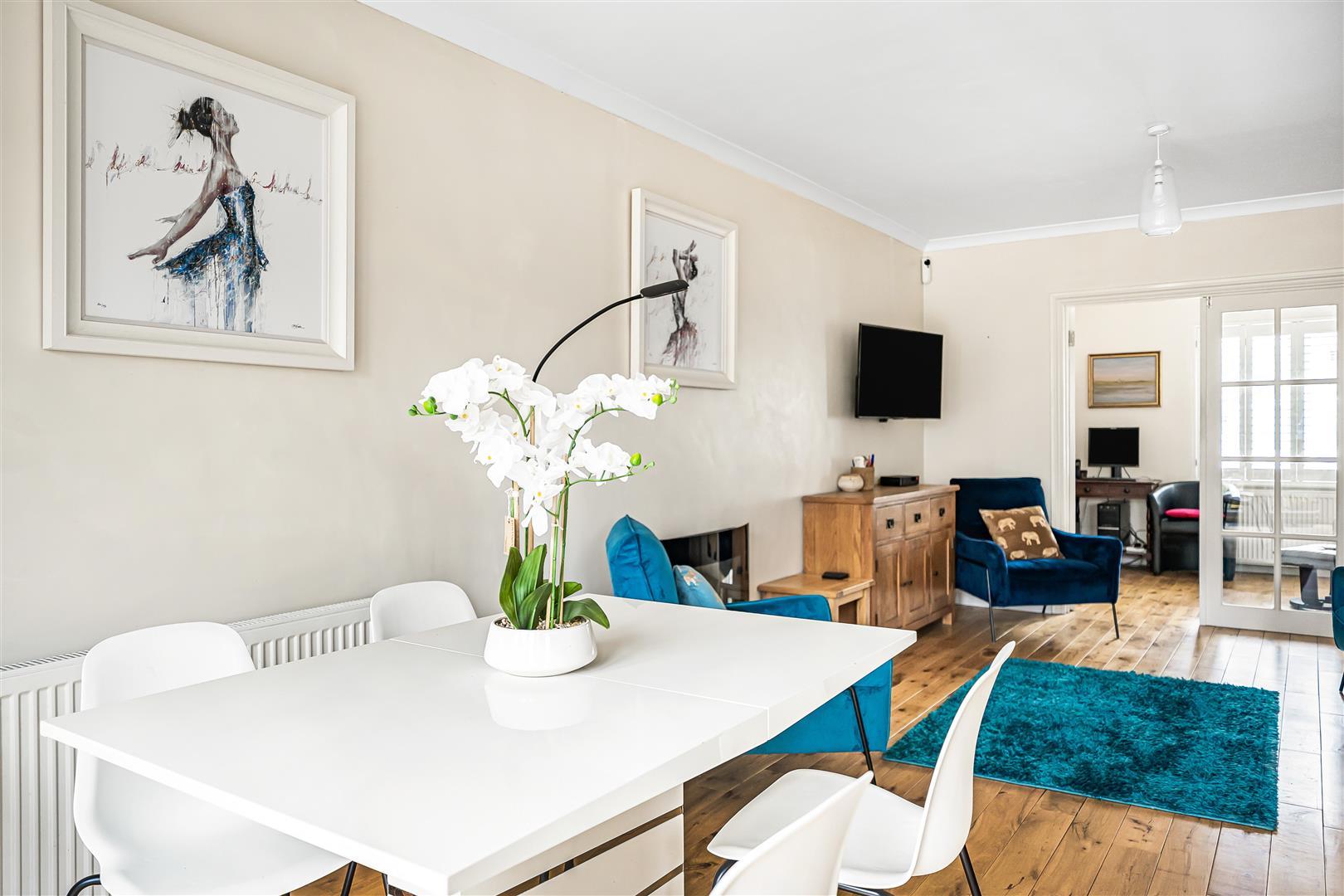 Property Image efa3299a-6f4c-428a-9b35-5b0a69f0de03