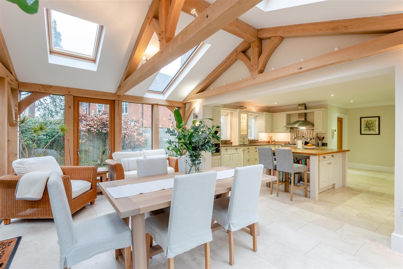 Property Image efa770fe-0202-433c-9c41-f6a75a72797c