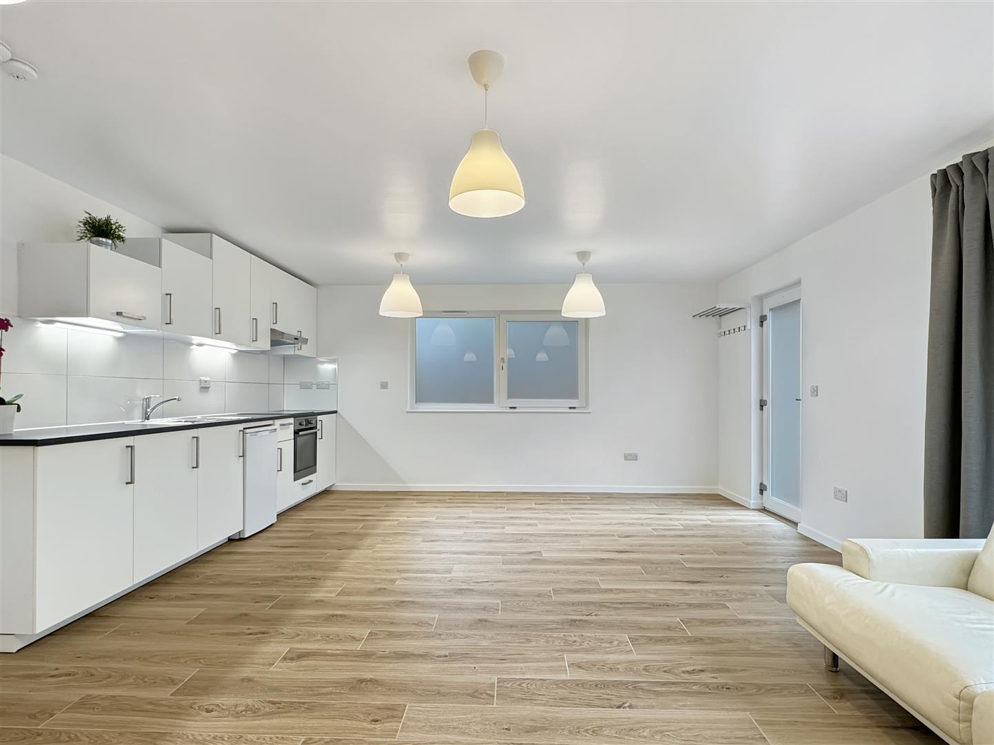 Property Image efbe40c3-d1f0-439a-8293-55744ead54f3