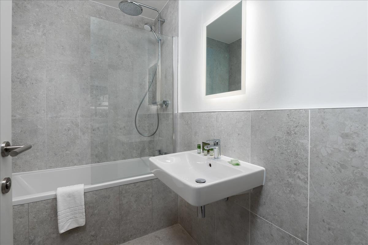 Property Image efc69cea-14a8-4283-8168-bb521916556f