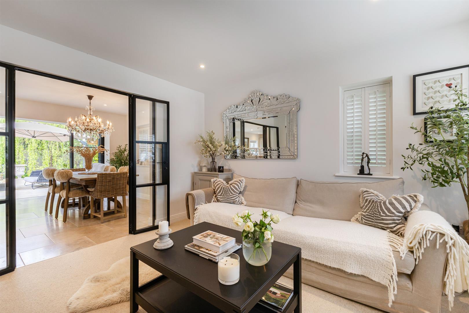 Property Image efc85248-4b41-458d-b621-652b974ee316