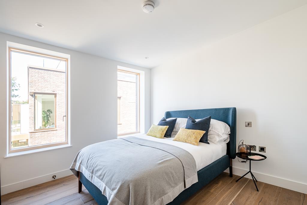 Three bedroom apartment for sale, Hackney, E8