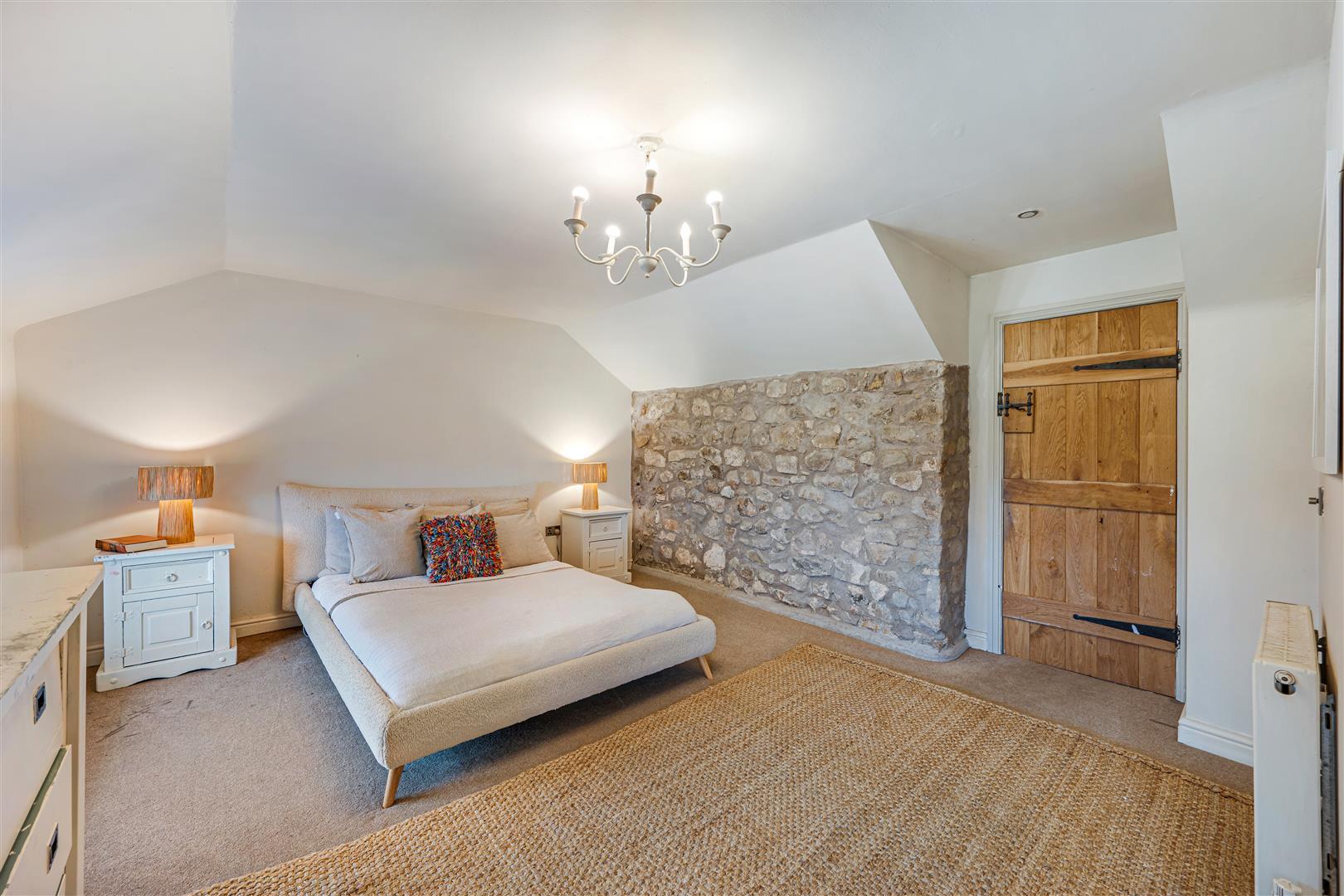 Property Image eff02bad-51fc-47b1-8766-9b03e4df0307