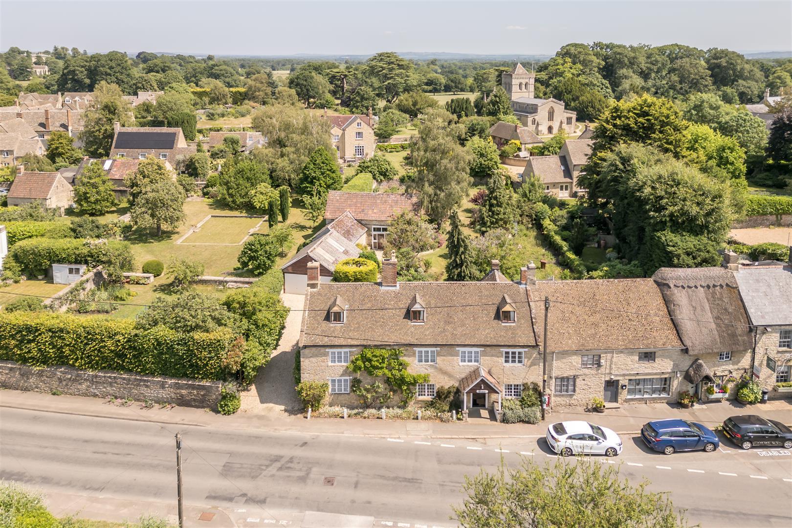 Property Image eff7258b-bf5c-479e-ad81-c2347a8eb9b4