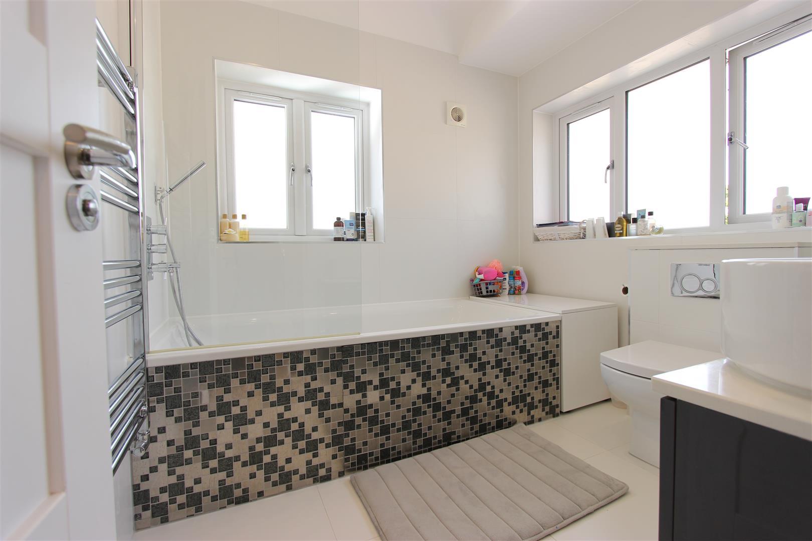 Property Image f0053fe8-d588-47b0-9e79-c1f0d5127b95