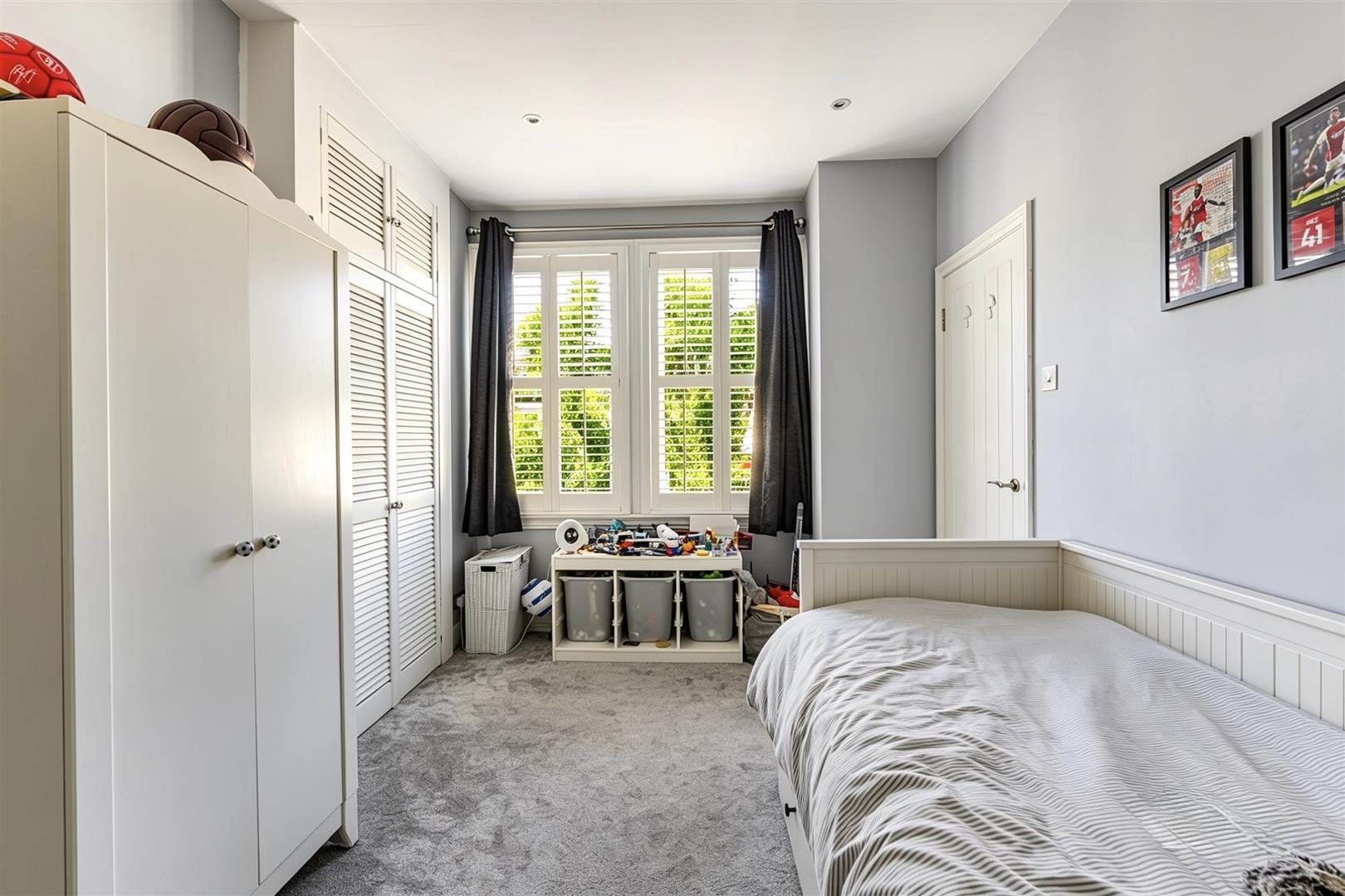 Property Image f005a84b-2d23-49d7-8a40-1bb8463a4880