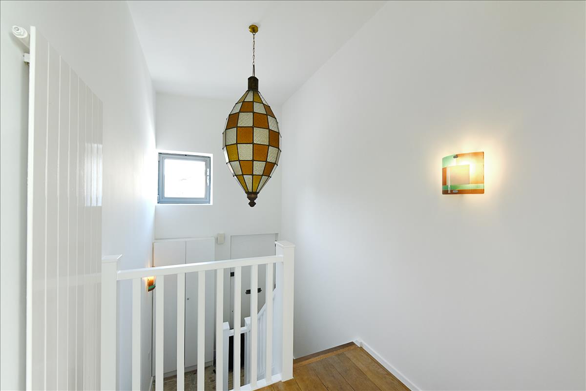 Architecturally designed 4 bedroom house for let in De Beauvoir