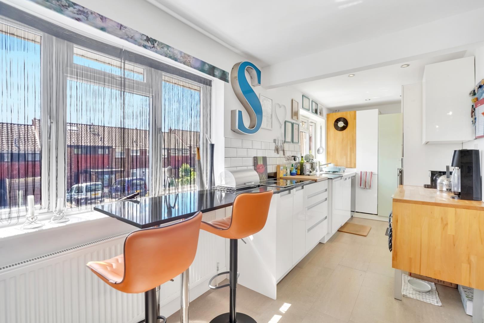 Property Image f0069019-cf82-43f3-b2b2-95dae3f63926