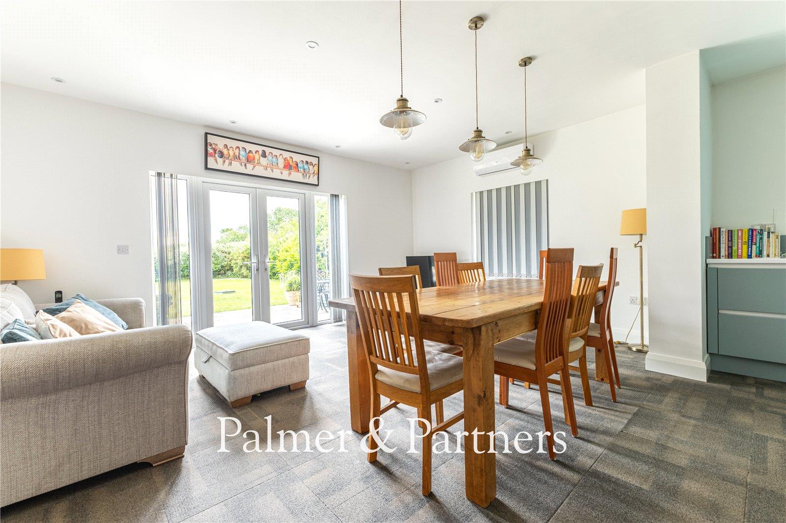 Property Image f0143516-a43c-42d3-9032-fbcf517b7b1c