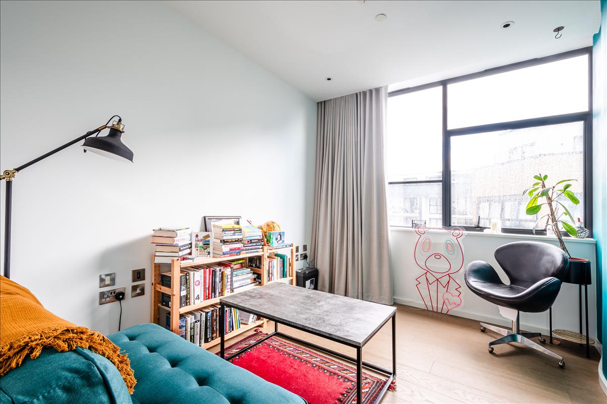 This beautifully presented bright and spacious three-bedroom apartment is on the third floor of the sought-after Long & Waterson development just moments from Columbia Road and Shoreditch High Street.