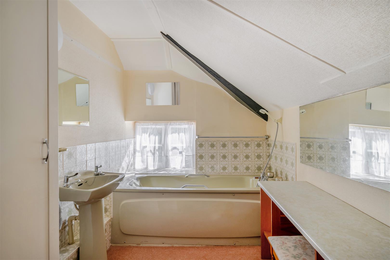 Property Image f02d53eb-1209-443b-8a69-20b399ada310