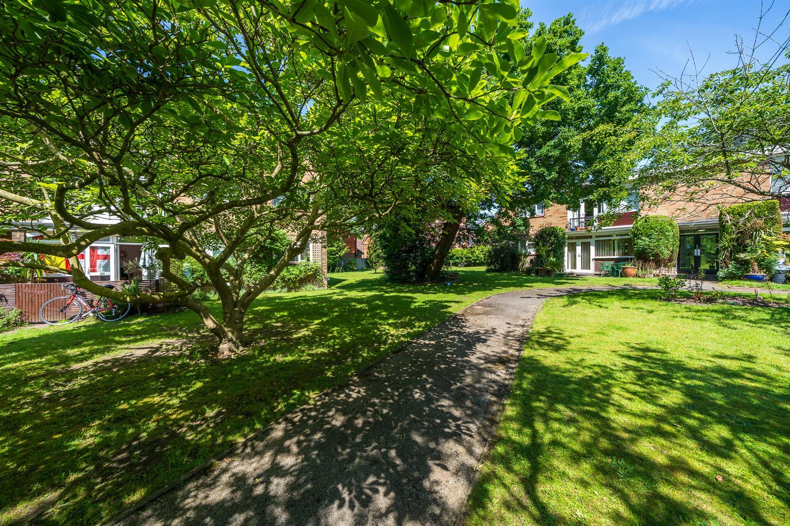Property Image f03e34ab-d345-421a-986f-5c4a34defb08