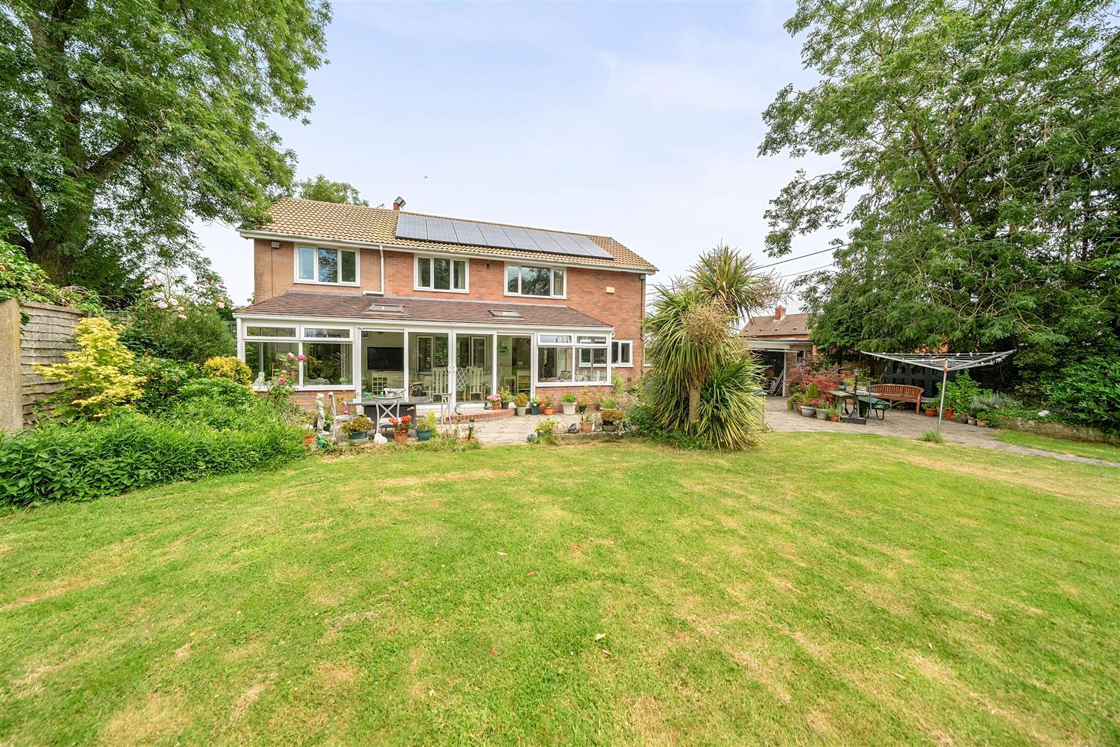 Property Image f0498a84-22fc-4015-b070-753347358b6f