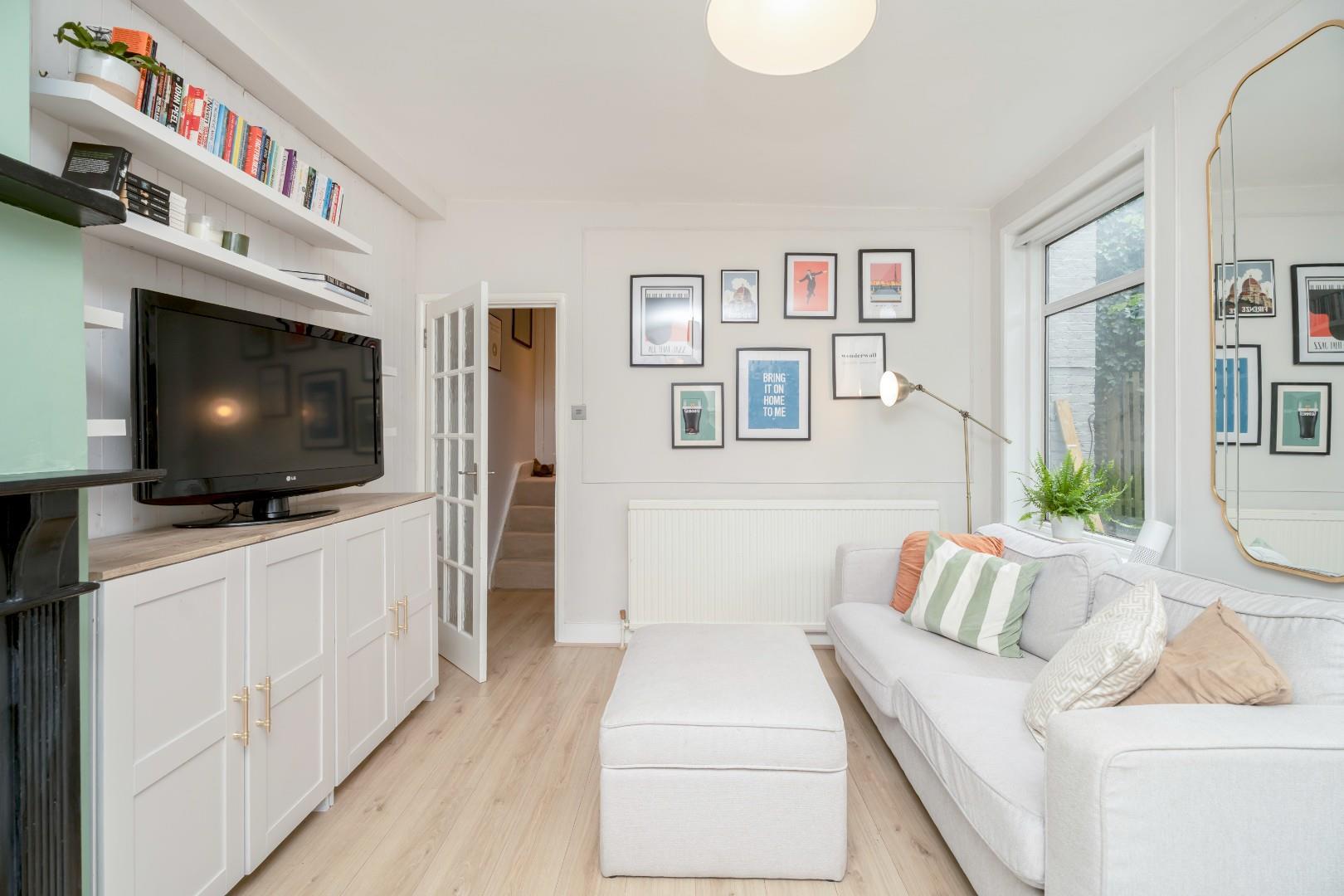 Property Image f05e2a44-9b00-4202-b467-7d02393342d7