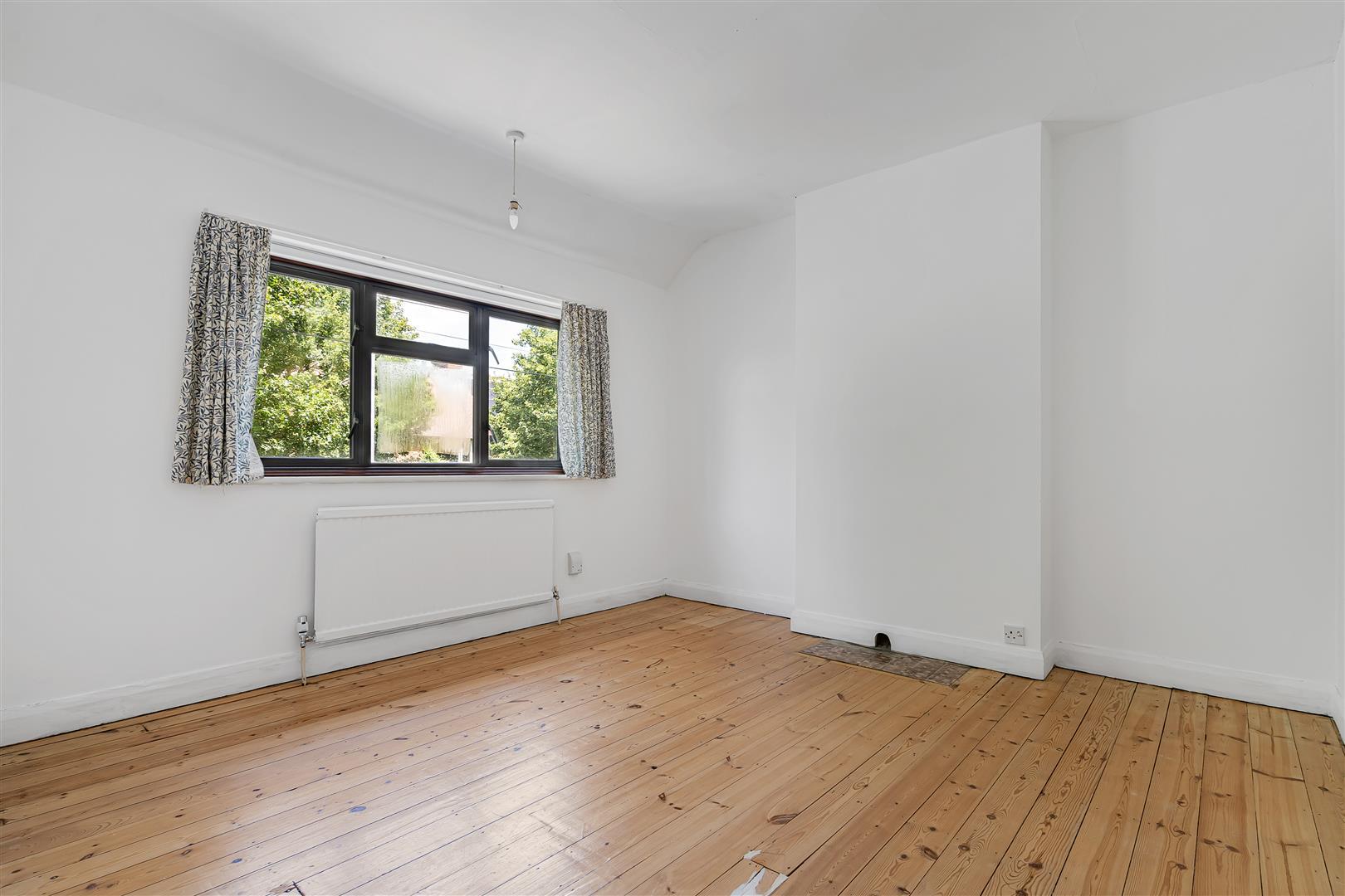 Property Image f0680048-72f3-42dd-b6ae-382082a41297
