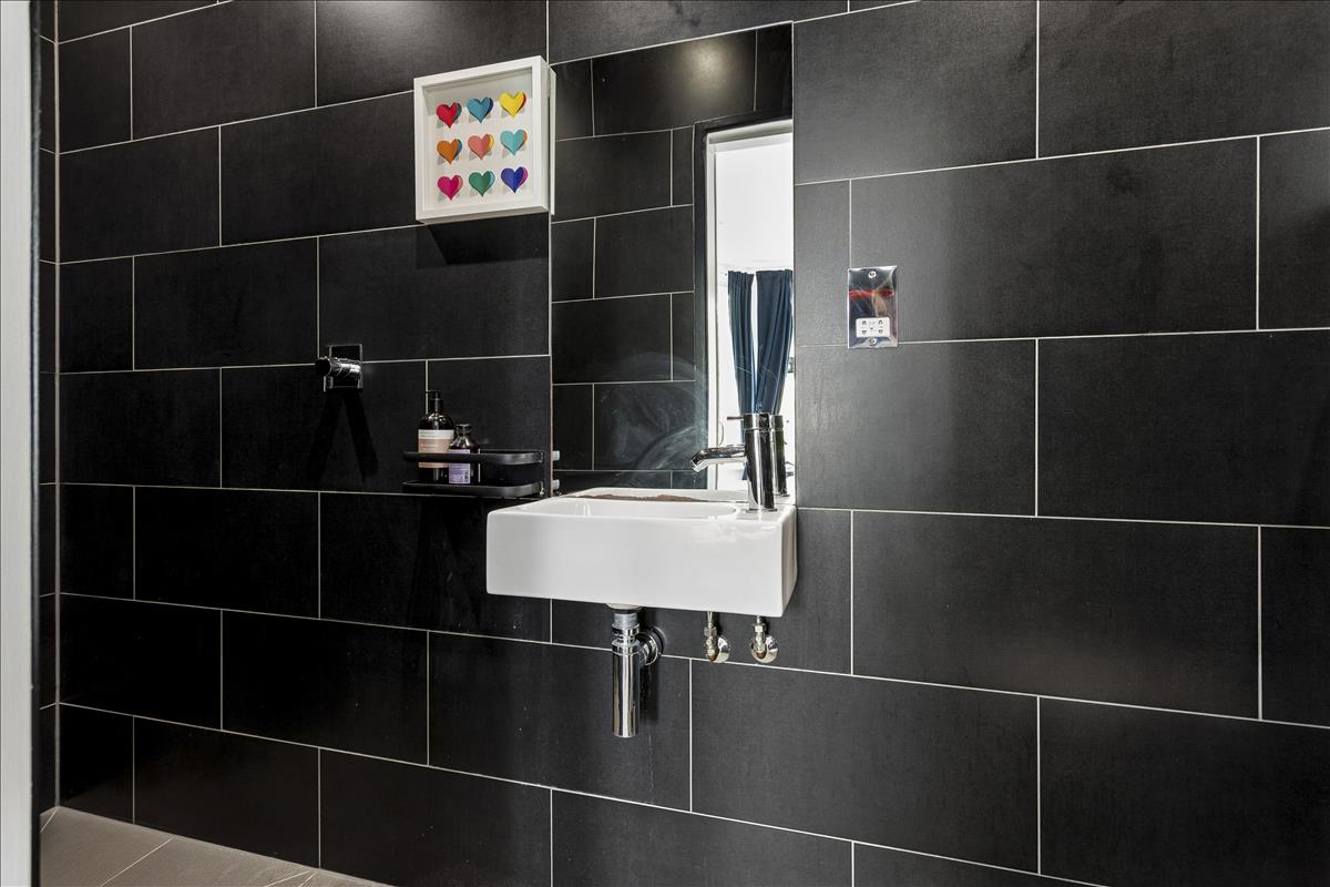 Property Image f06e45f0-81cf-4f2b-81e2-0a8f32e0ef21