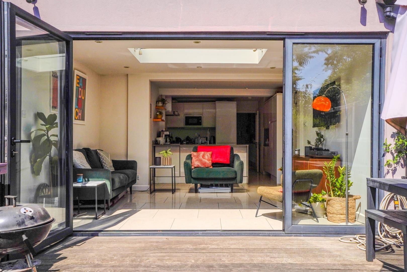 Property Image f081934e-cc39-44f2-a3ef-b7d4cc8d219c