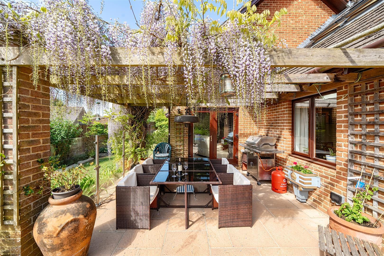 Property Image f0837c5c-4a14-4edd-ae91-32c4da71f2ba