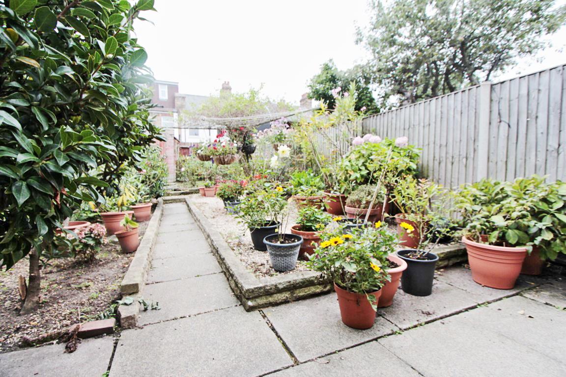 Property Image f086ed06-1d1d-46d3-af44-690d992d2b67