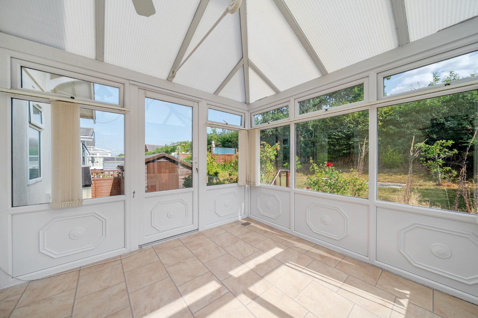 Property Image f08e2112-281d-47bb-bb17-83a04187b704