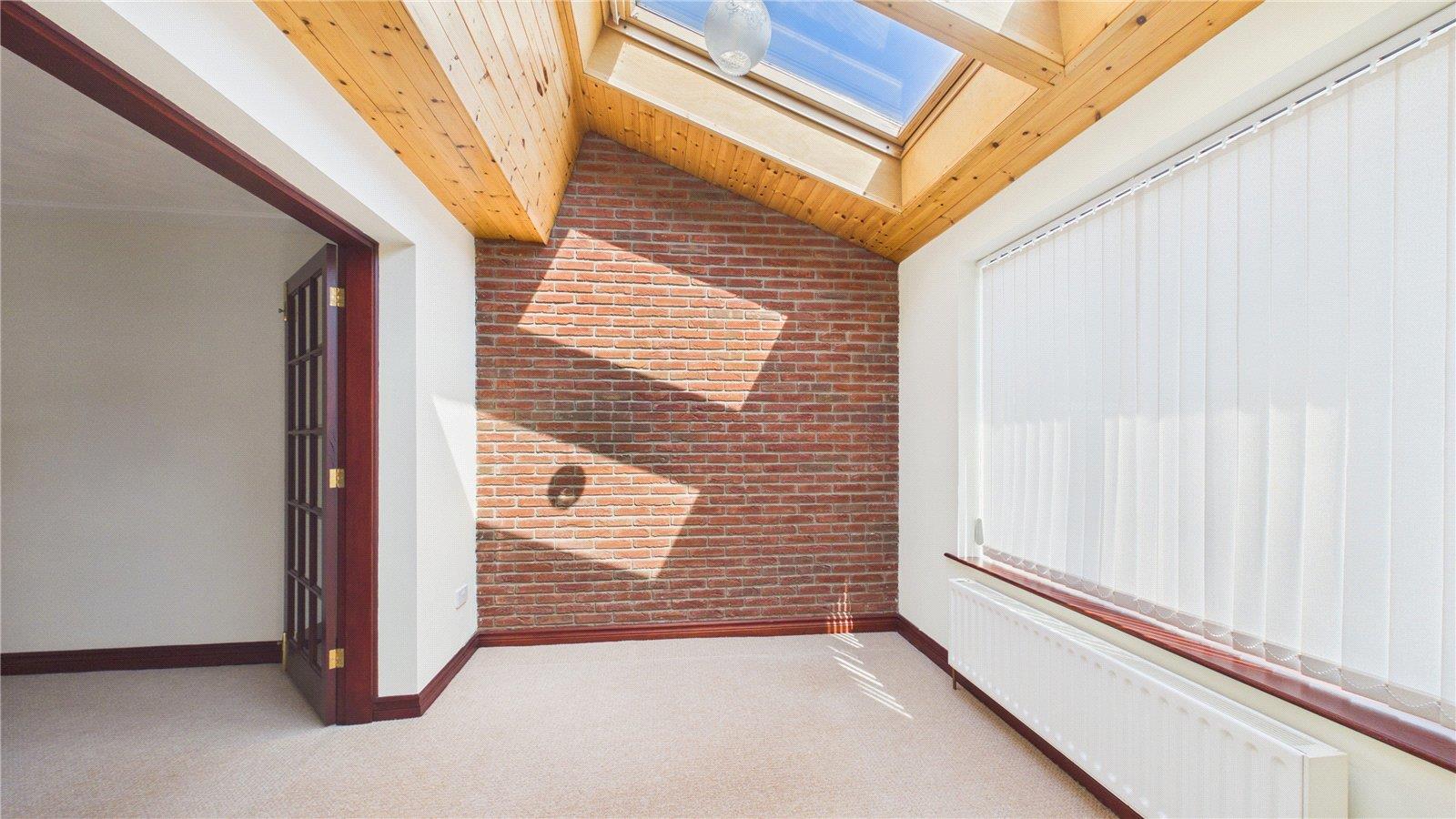 Property Image f091cc80-04c4-4303-954d-5c07b54f6534