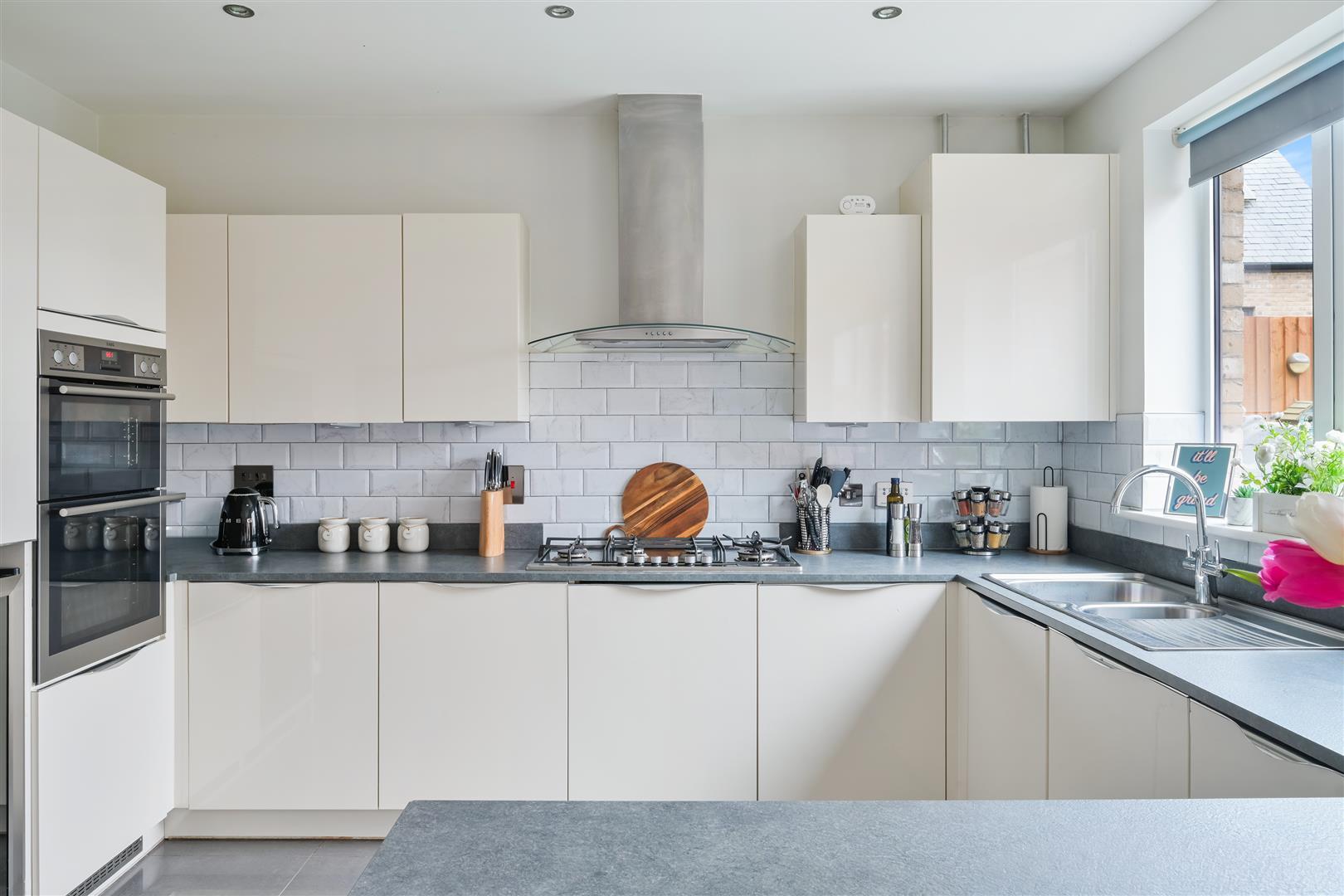 Property Image f09e977f-c538-4639-8294-f83f455a7360