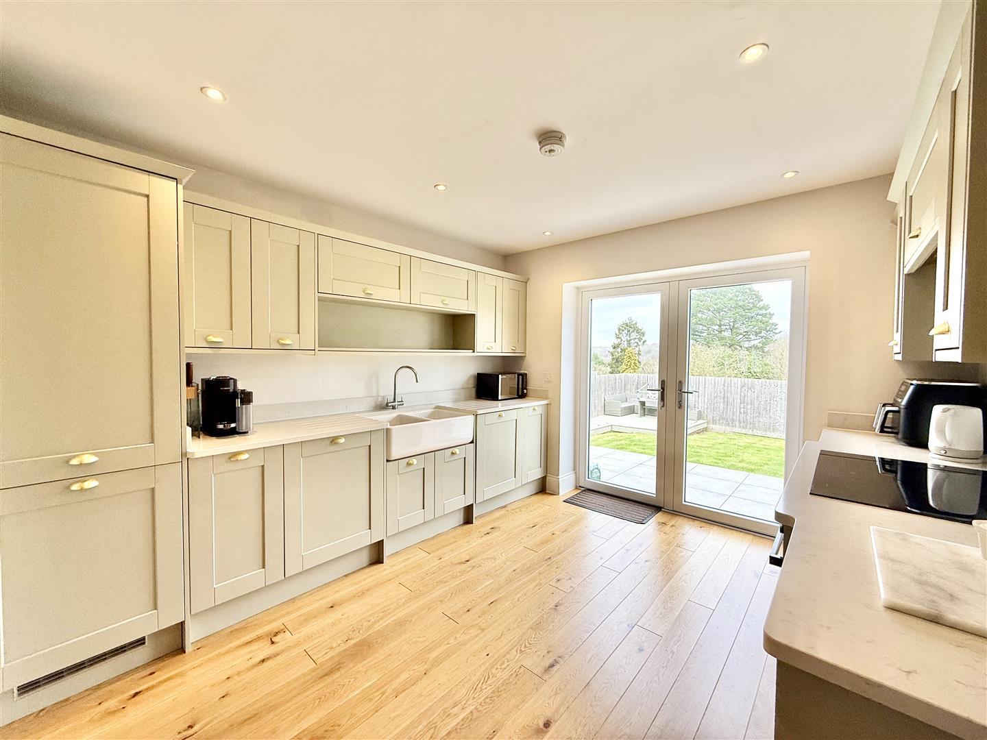 Property Image f09f0016-9617-4bde-b806-0e1b3e122f26