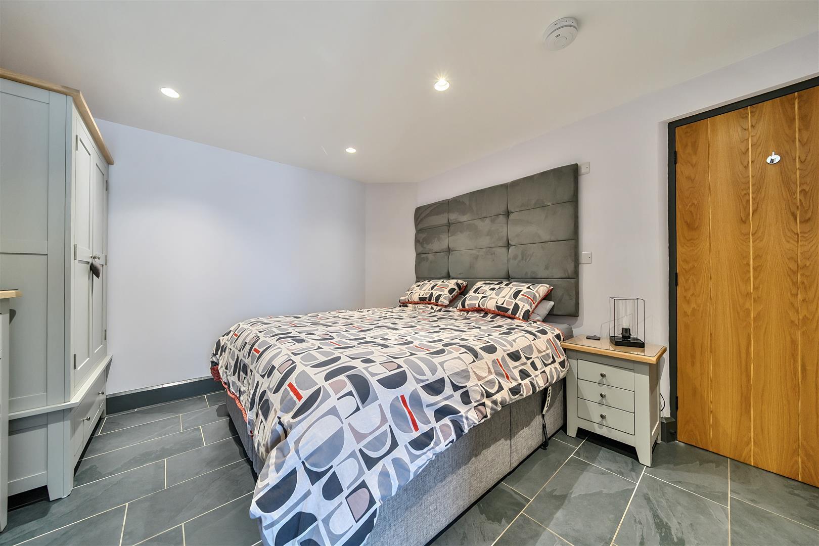 Property Image f0ab0e79-5c69-49ef-b643-39b5f60b6097