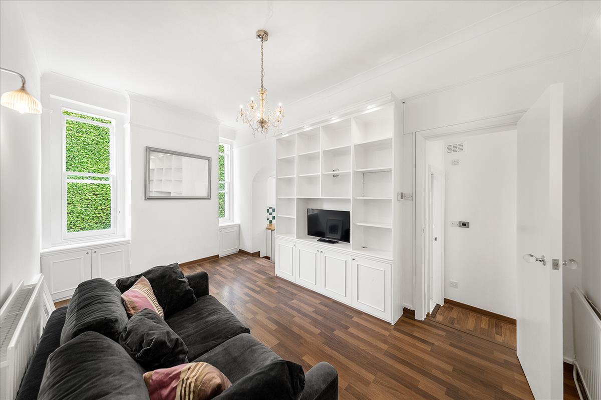 Property Image f0b0cd34-6e9d-479d-917b-e10f8766f274