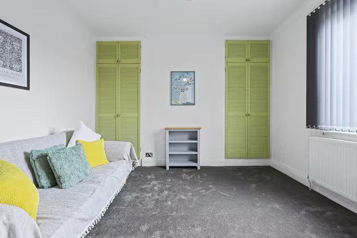 Property Image f0b916e0-3cd0-41fb-8e40-e7f91d812ec5