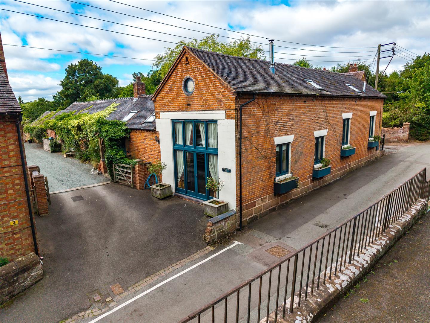 Property Image f0ba6213-8512-440f-8047-9510639b8afb