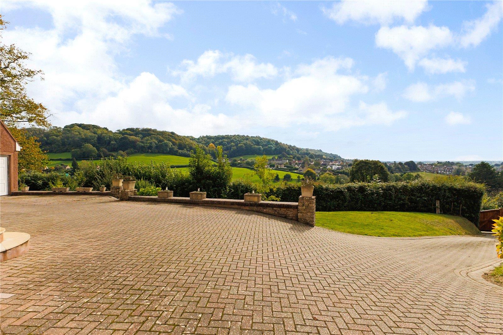 Property Image f0c01442-181b-4019-aca7-7e38847338f6