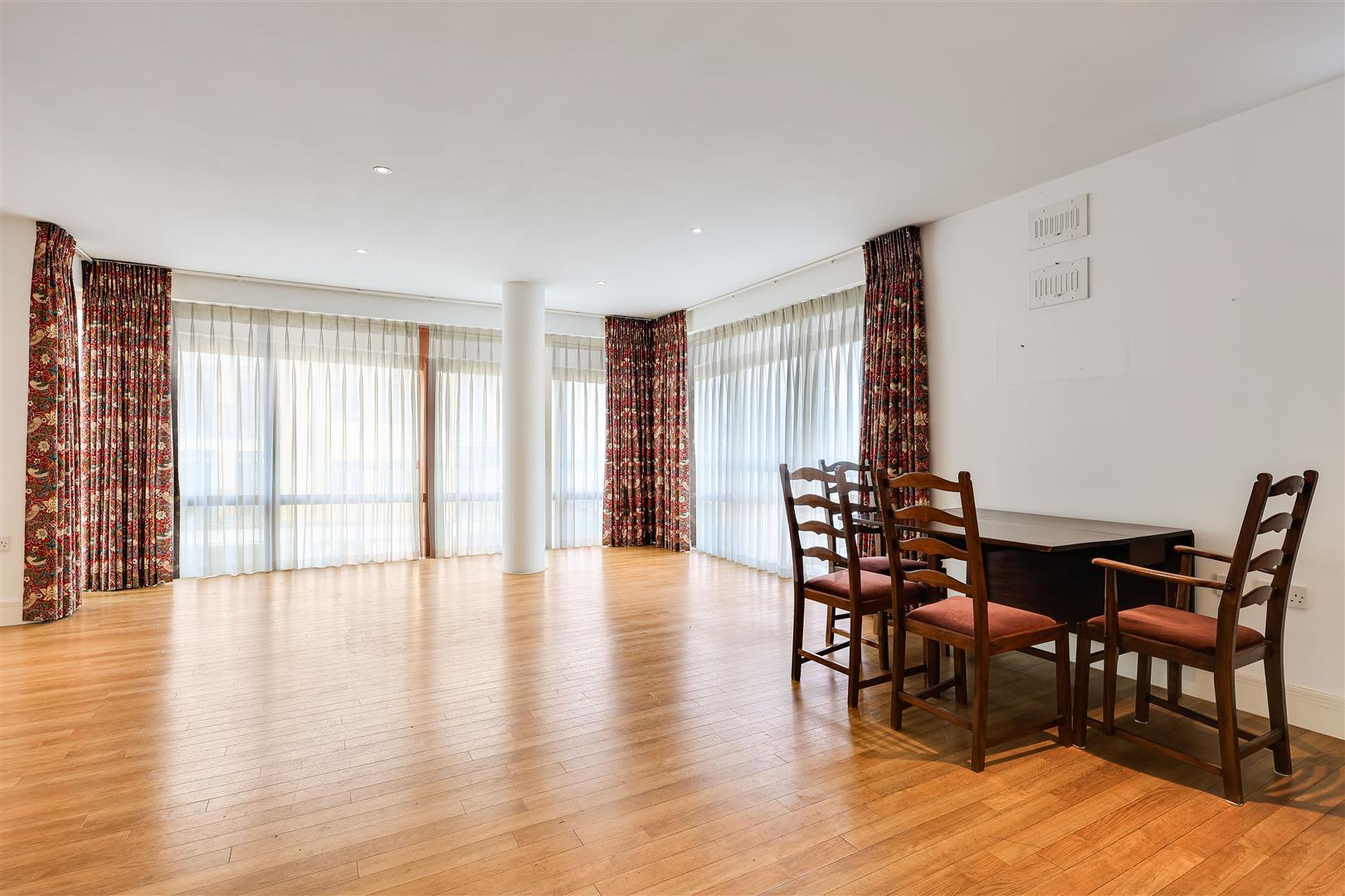 Property Image f0c43956-871b-40d4-b606-394753bbad3c