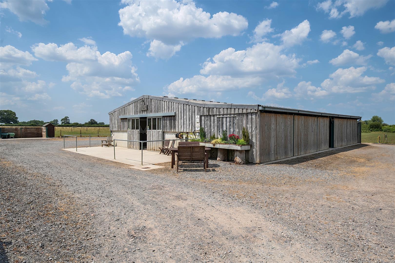 Property Image f0d0bd12-968e-4881-8af2-0ef535c96901